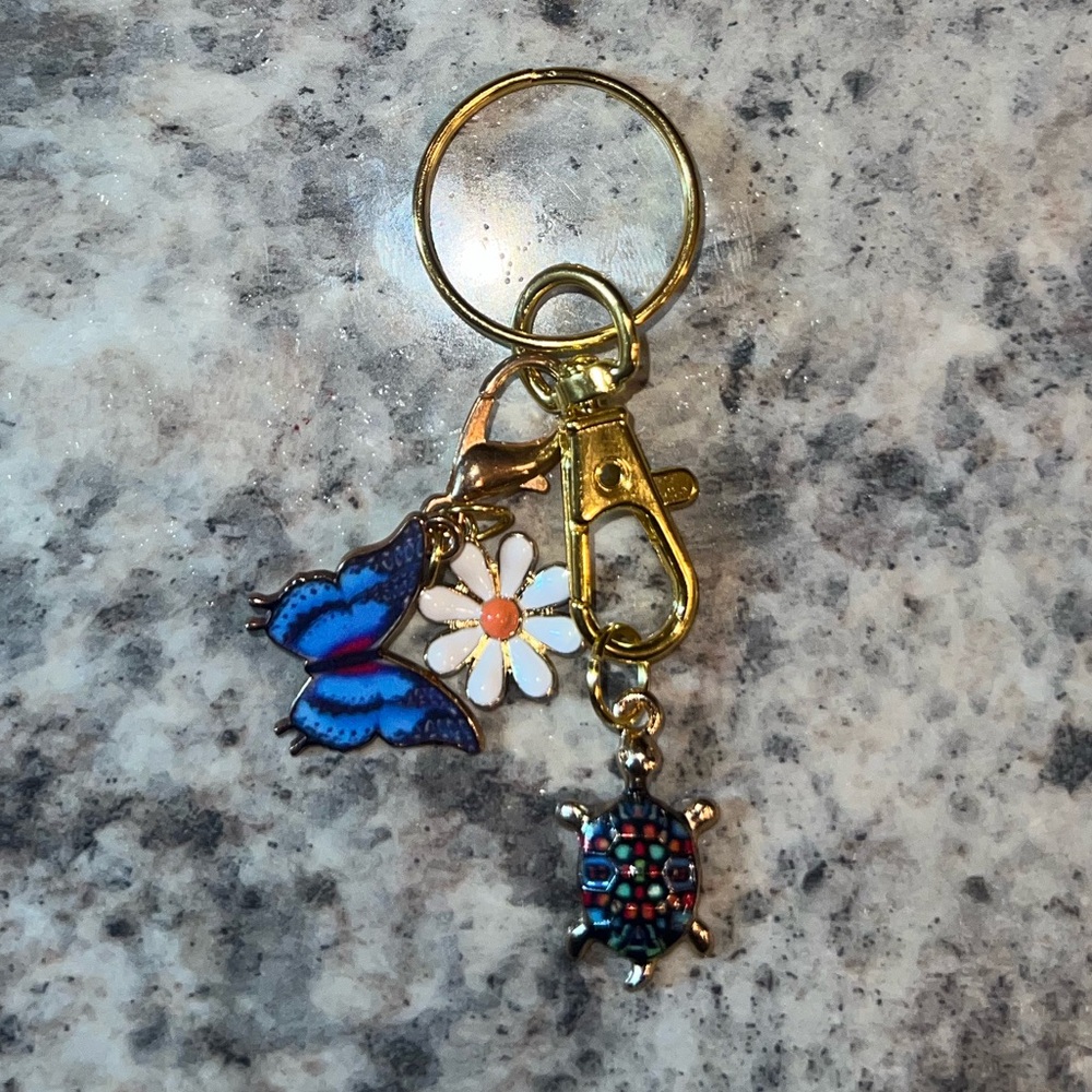 BRAND NEW Polka Dot Turtle & Flower Keychain
